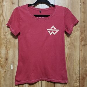Farm Fresh Clothing Co. Ladies Red T-Shirt Size Sm Front Graphic Is A Brand